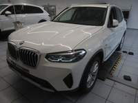 Vue de l’avant gauche