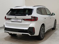 Widok z tyłu po stronie prawej