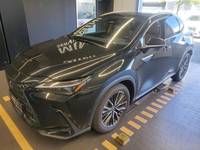 Pogled od napred levo