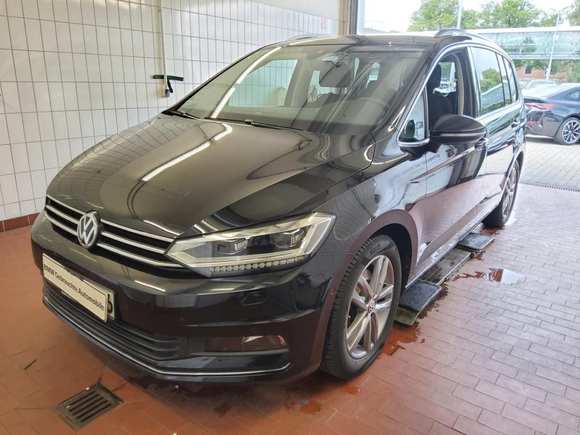 Pogled od napred levo