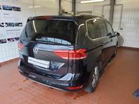 Pogled od pozadi desno