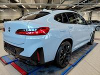 Pogled od pozadi desno