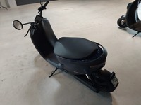 Pogled od pozadi levo