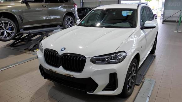 Vue de l’avant gauche