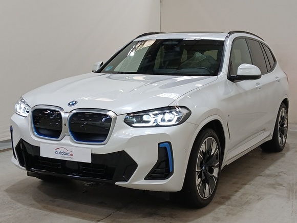 Pogled od napred levo