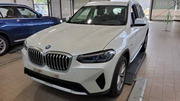 Vue de l’avant gauche