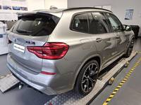 Pogled od pozadi desno