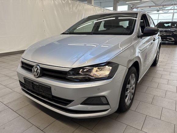 Вид спереди слева