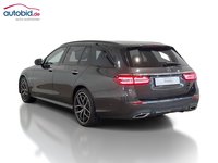 Pogled od pozadi levo