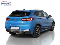 Pogled od pozadi desno