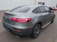 Pogled od pozadi desno