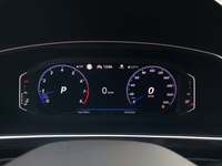 Pogled na kombinovani instrument