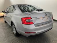 Pogled od pozadi levo