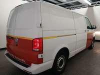 Pogled od pozadi desno