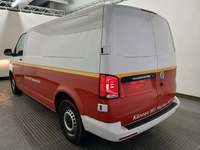 Pogled od pozadi levo