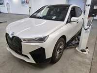 Вид спереди слева