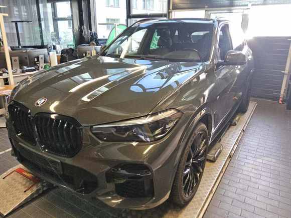 Widok z przodu po stronie lewej