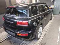 Pogled od pozadi desno