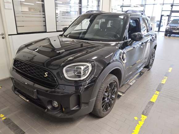 Вид спереди слева