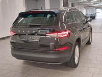 Widok z tyłu po stronie prawej