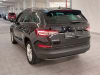 Widok z tyłu po stronie lewej