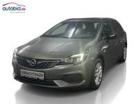 Skats no kreisās puses priekšā