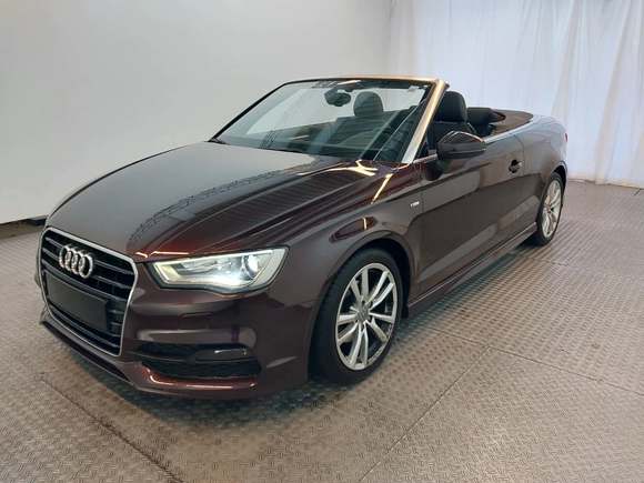 Pogled od napred levo