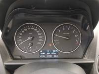 Pohled na přístrojovou desku