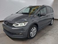 Skats no kreisās puses priekšā