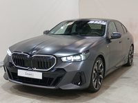 Vue de l’avant gauche