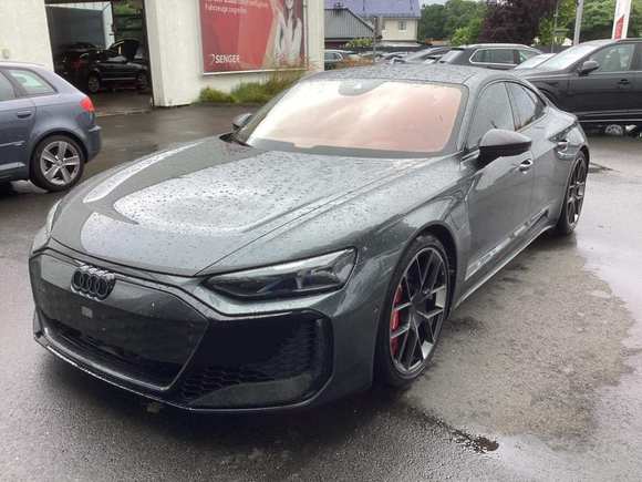 Widok z przodu po stronie lewej