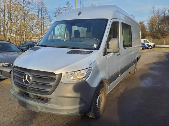 Vaizdas iš priekio kairės