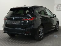 Vue de l’arrière droit