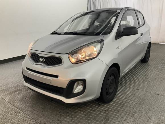 Pogled od napred levo