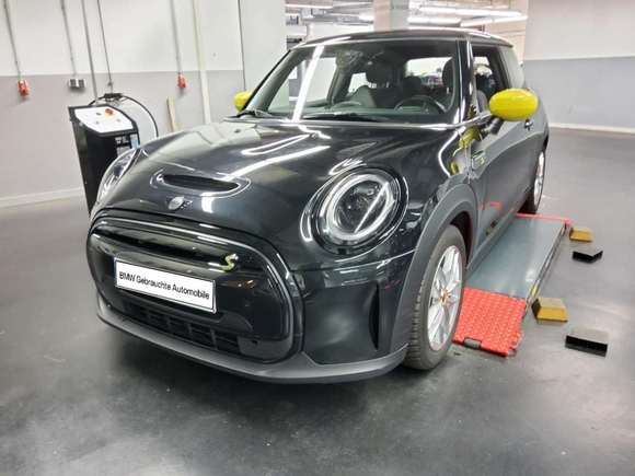 Náhled zpředu zleva