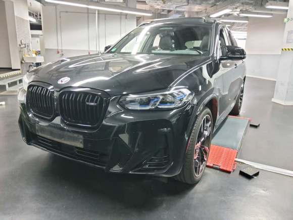 Náhled zpředu zleva