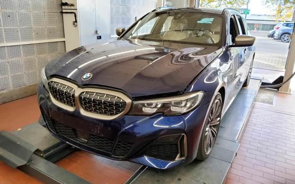 Vista dianteira esquerda