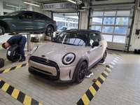 Náhled zpředu zleva