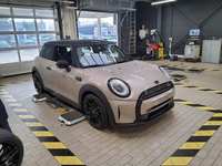 Náhled zpředu zprava