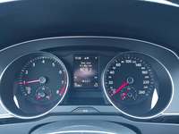 Pohled na přístrojovou desku