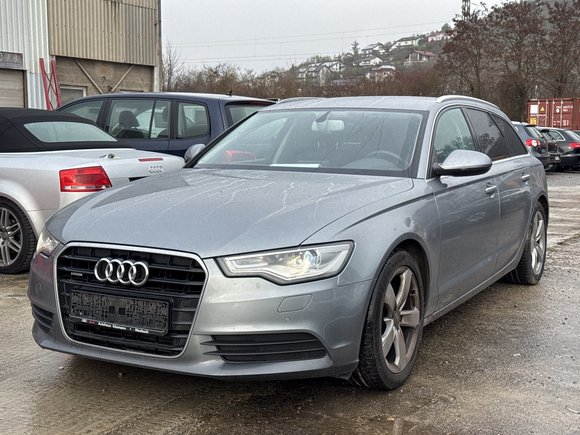 Náhled zpředu zleva