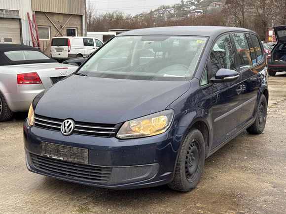 Náhled zpředu zleva