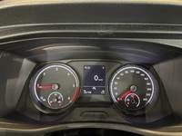 Pohľad na združený prístroj na palubnej doske