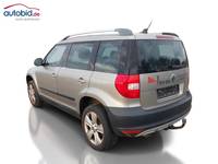 Pogled od pozadi levo