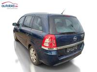 Widok z tyłu po stronie lewej