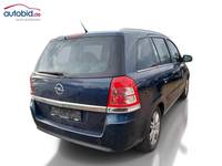 Widok z tyłu po stronie prawej