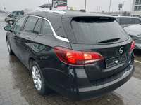 Vista trasera izquierda