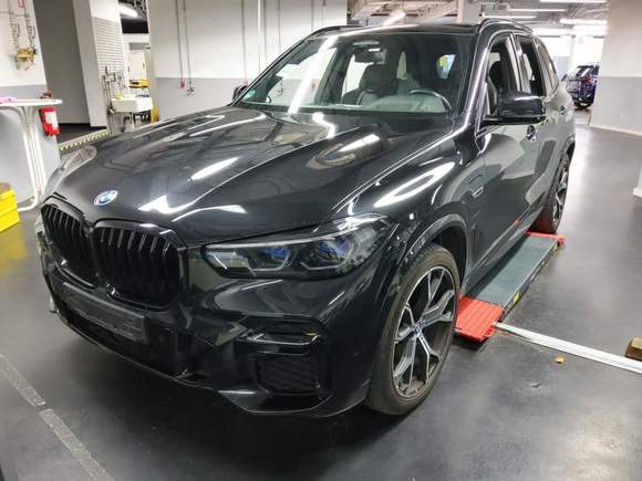 Náhled zpředu zleva