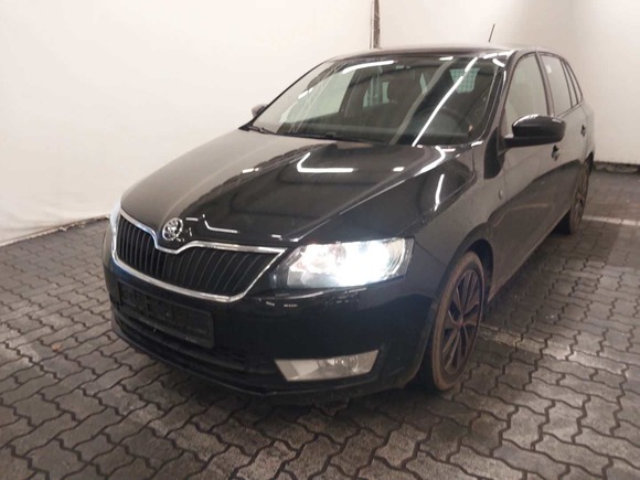 Náhled zpředu zleva