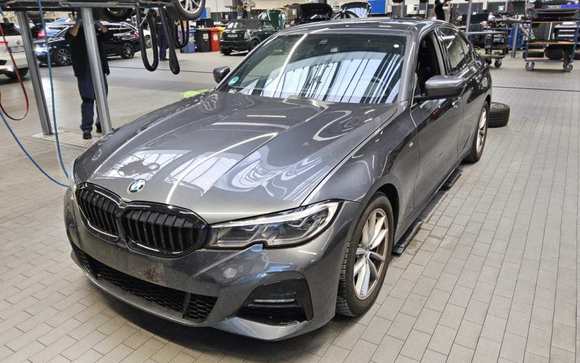 Вид спереди слева